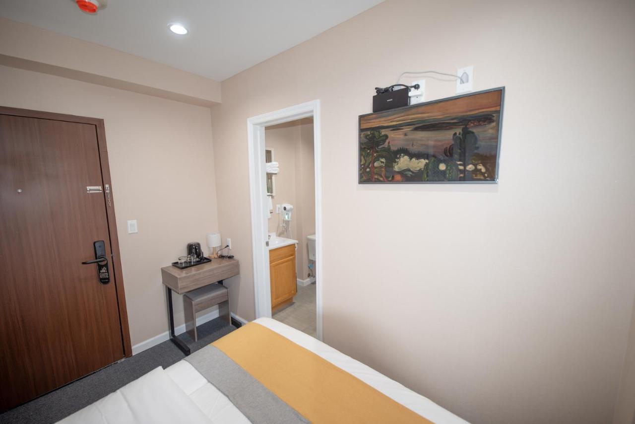 Flushing Garden Hotel New York Bagian luar foto
