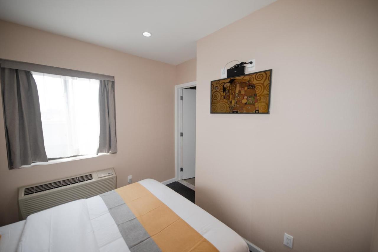 Flushing Garden Hotel New York Bagian luar foto