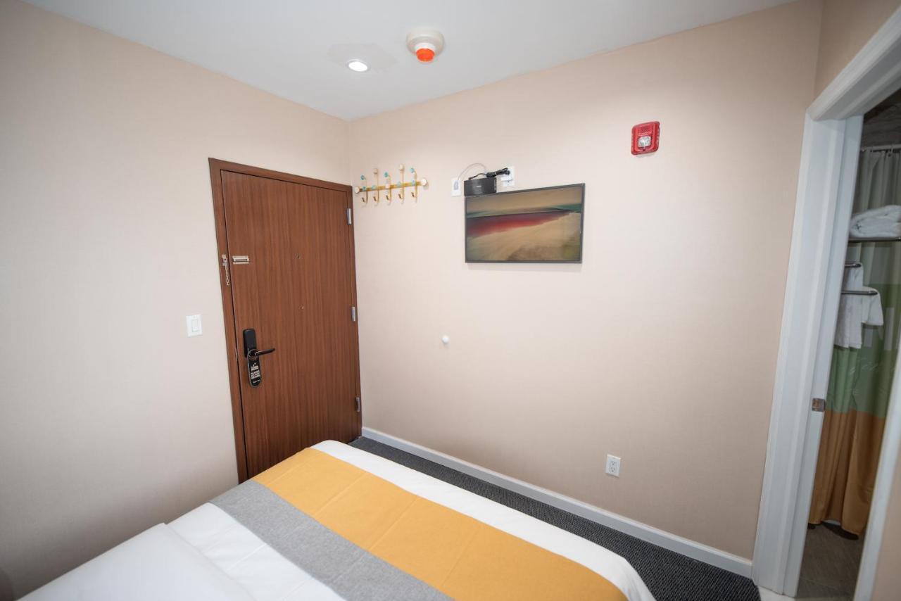 Flushing Garden Hotel New York Bagian luar foto