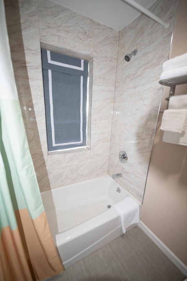Flushing Garden Hotel New York Bagian luar foto