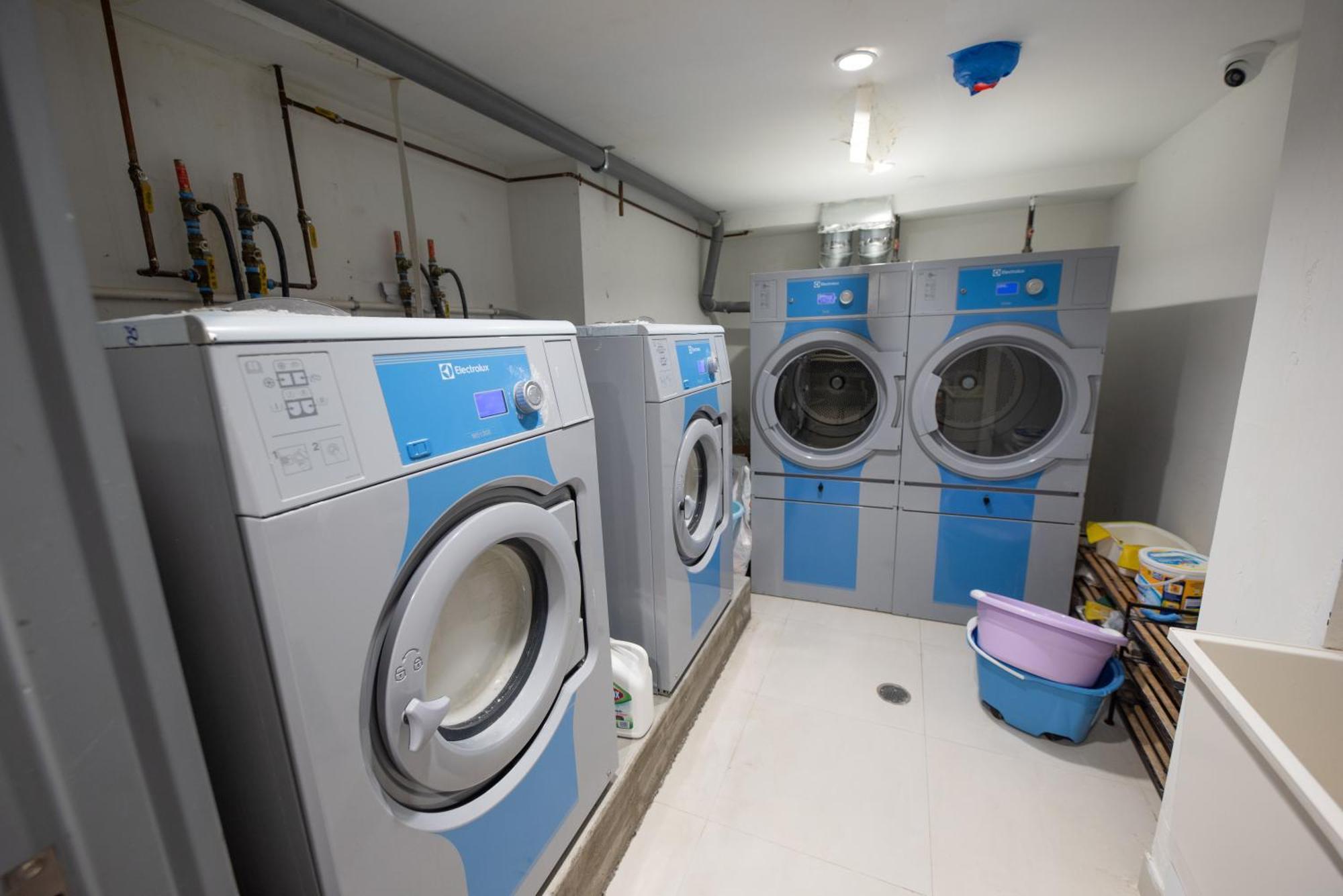 Flushing Garden Hotel New York Bagian luar foto